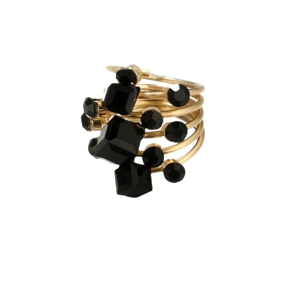 Black stone ring cluster on gold layered ring - costume jewelry - size 8 - Picture 8 of 10